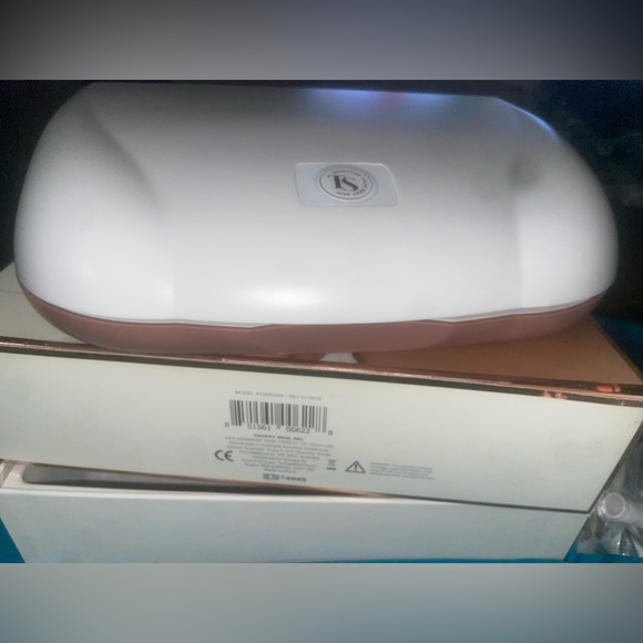 MicrodermMD-Trophy Skin - Picture 3 of 9